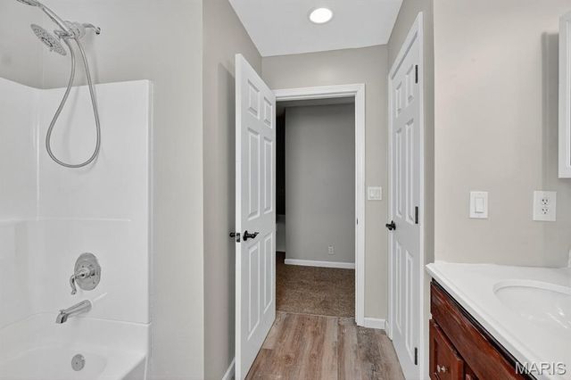 10730 Wurdack Avenue, St Louis, MO 63114