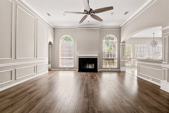 407 Dorcas Lane, Arlington, TX 76013