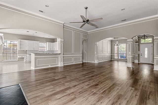 407 Dorcas Lane, Arlington, TX 76013