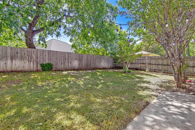 407 Dorcas Lane, Arlington, TX 76013