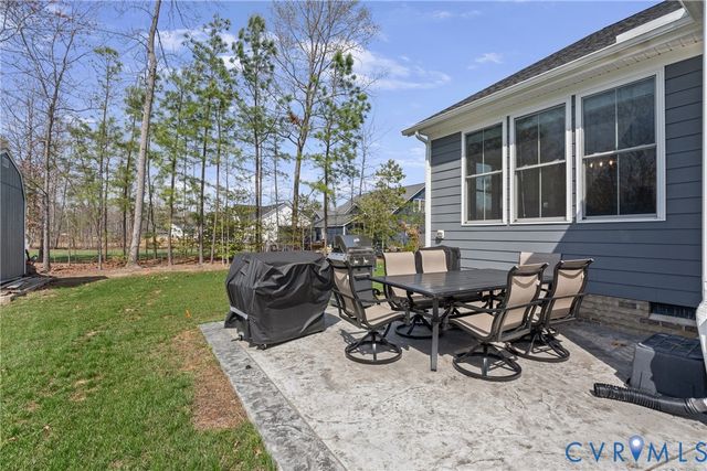 13109 Winding White Rose Ln, Ashland, VA 23005