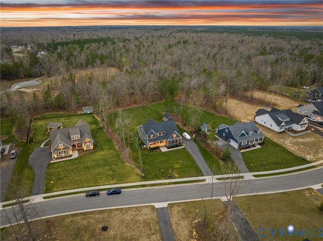 13109 Winding White Rose Ln, Ashland, VA 23005