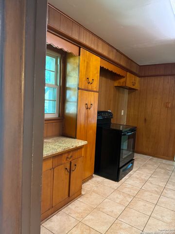 1806 Viewridge Dr, San Antonio, TX 78213