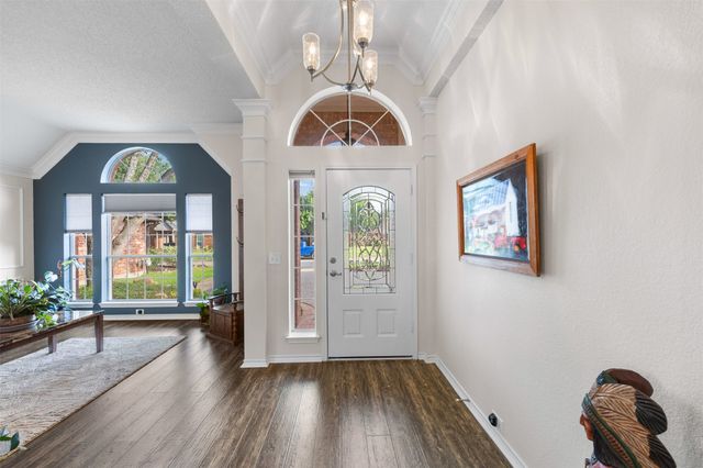 521 Palm Desert Drive, Garland, TX 75044