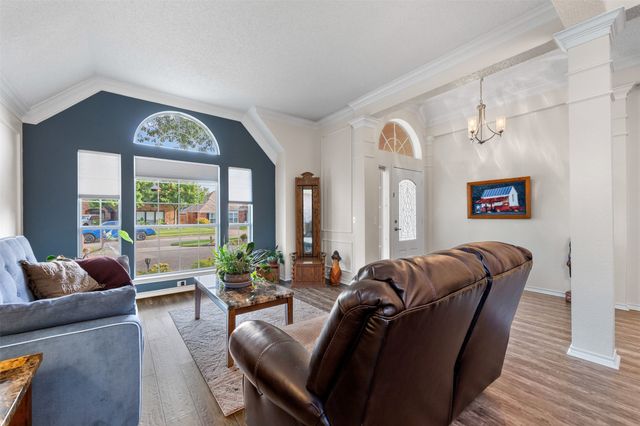 521 Palm Desert Drive, Garland, TX 75044