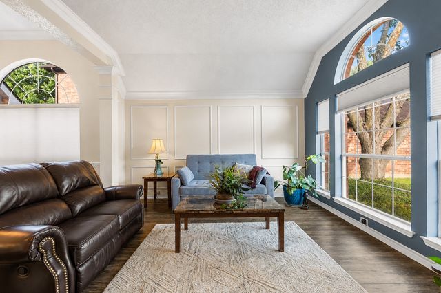 521 Palm Desert Drive, Garland, TX 75044
