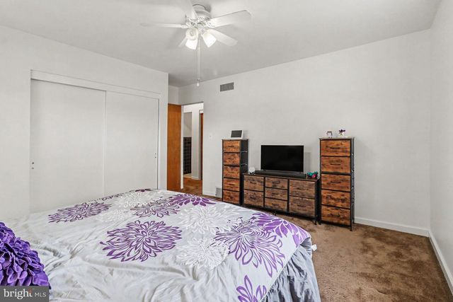 414 APPLETREE RD, Camp Hill, PA 17011