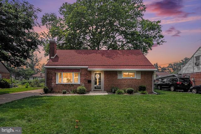 414 APPLETREE RD, Camp Hill, PA 17011