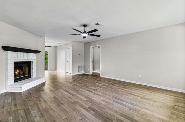 3360 Us Highway 190 W, Point Blank, TX 77364