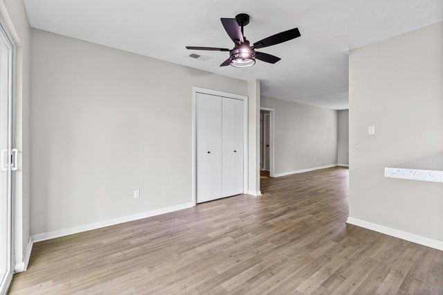 3360 Us Highway 190 W, Point Blank, TX 77364