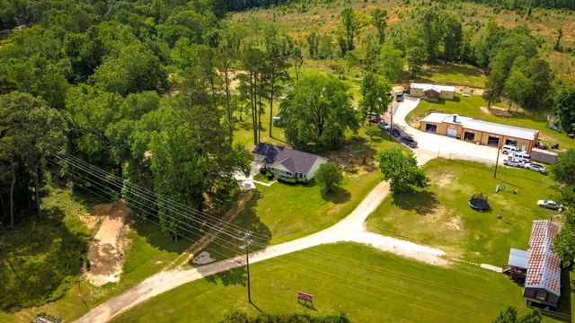 3360 Us Highway 190 W, Point Blank, TX 77364