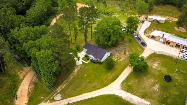 3360 Us Highway 190 W, Point Blank, TX 77364