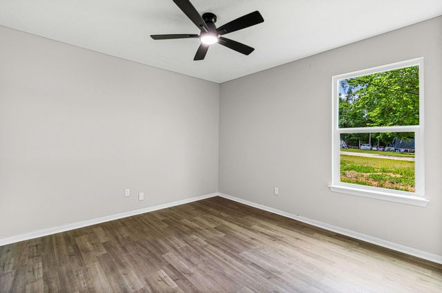 3360 Us Highway 190 W, Point Blank, TX 77364
