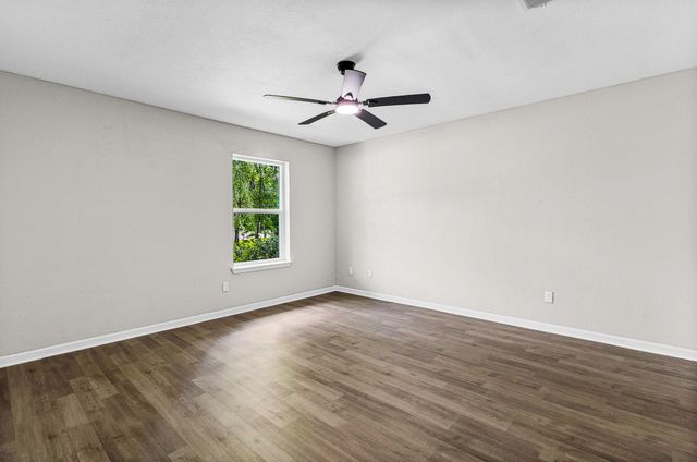 3360 Us Highway 190 W, Point Blank, TX 77364