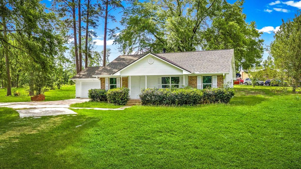 3360 Us Highway 190 W, Point Blank, TX 77364