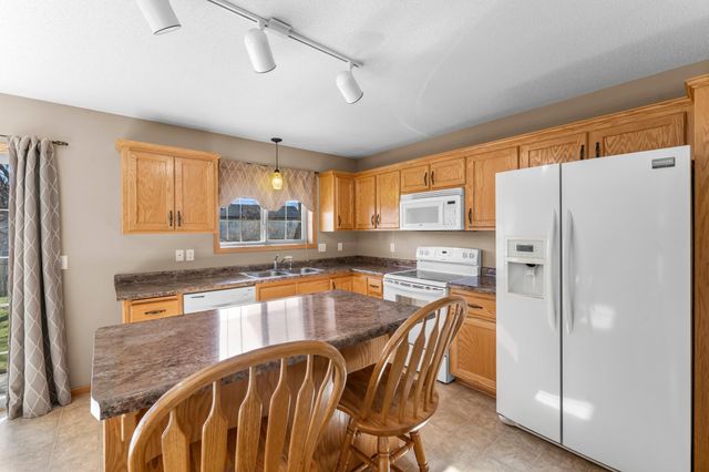 874 Independence Drive, Big Lake, MN 55309