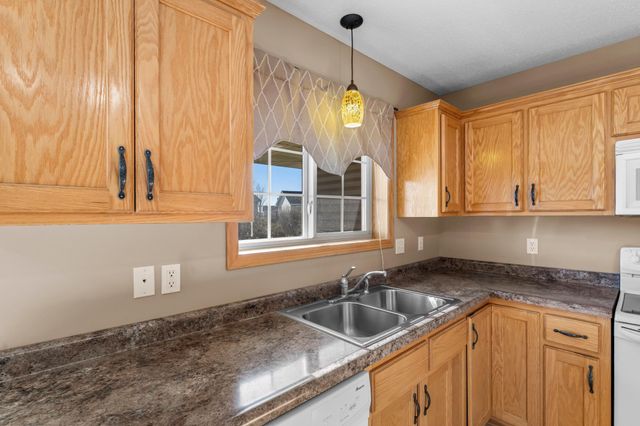 874 Independence Drive, Big Lake, MN 55309