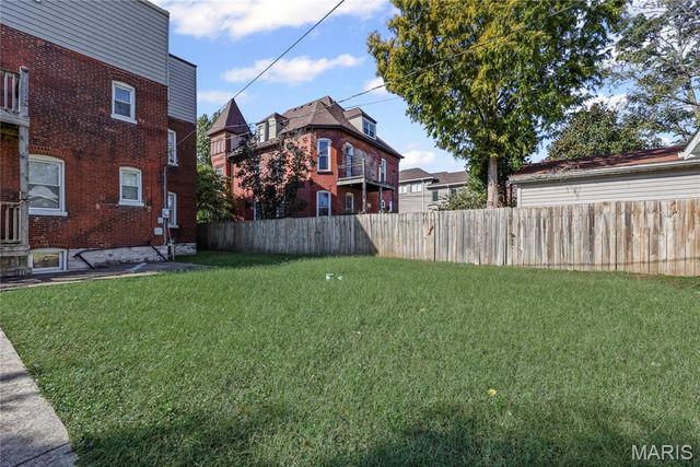 4327 Washington Boulevard, St Louis, MO 63108