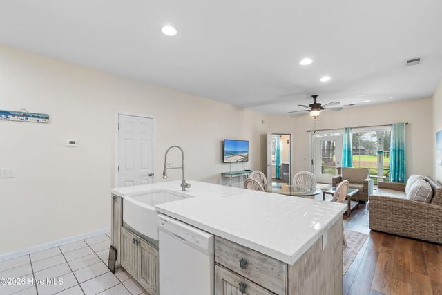 133 Avian Drive Apt 3403, Sunset Beach, NC 28468
