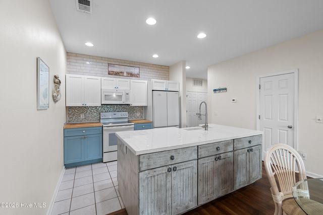 133 Avian Drive Apt 3403, Sunset Beach, NC 28468