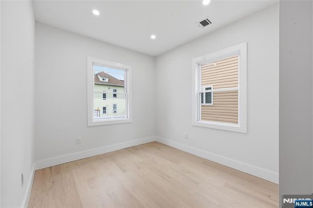 222 30th Street, Paterson, NJ 07514