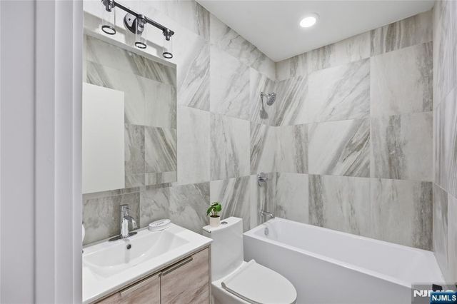 222 30th Street, Paterson, NJ 07514
