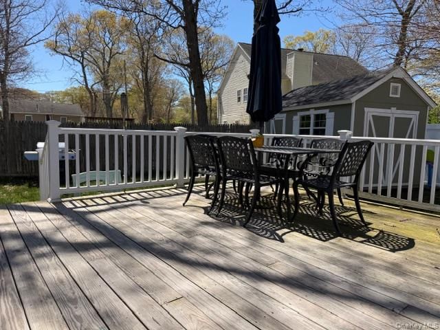 10 Hollingsworth Place, Centereach, NY 11720