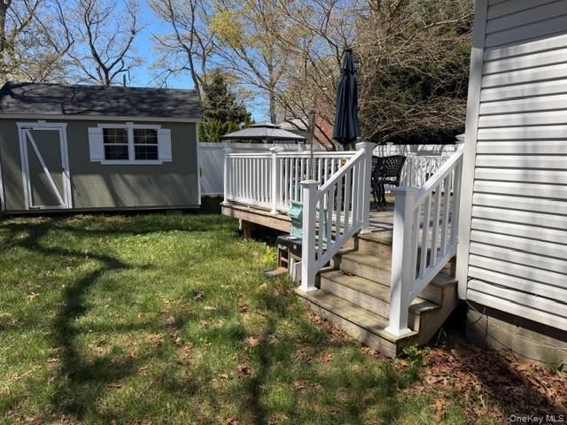 10 Hollingsworth Place, Centereach, NY 11720