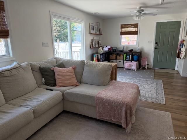 10 Hollingsworth Place, Centereach, NY 11720