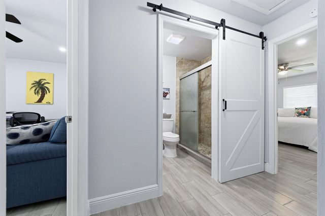 586 Laconia Circle, Lake Worth, FL 33467