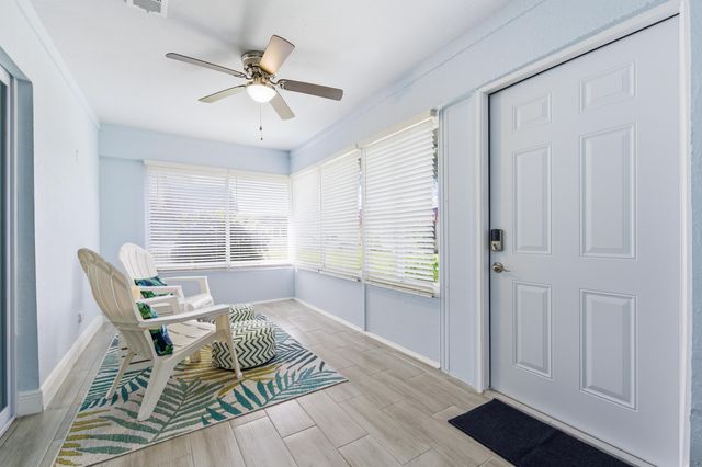 586 Laconia Circle, Lake Worth, FL 33467