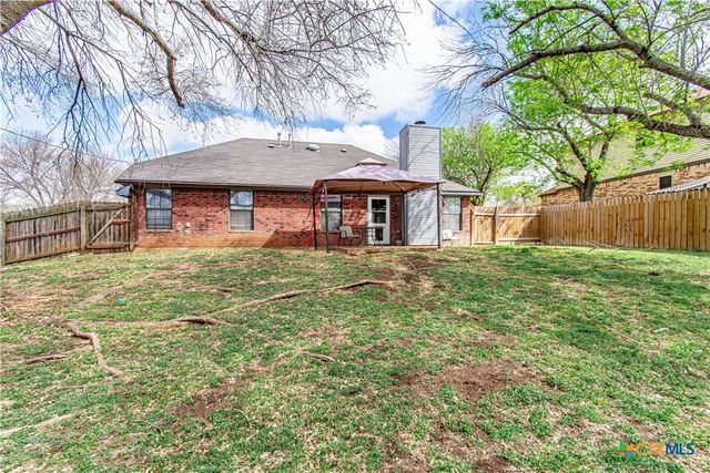 304 Blackfoot Drive, Harker Heights, TX 76548