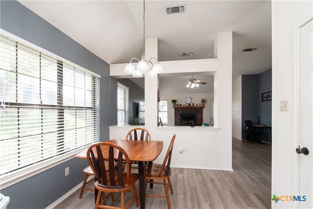 304 Blackfoot Drive, Harker Heights, TX 76548