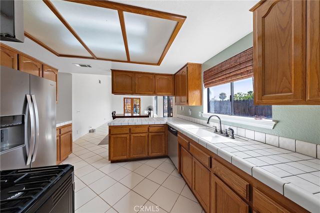 14464 Harvey, Riverside, CA 92503