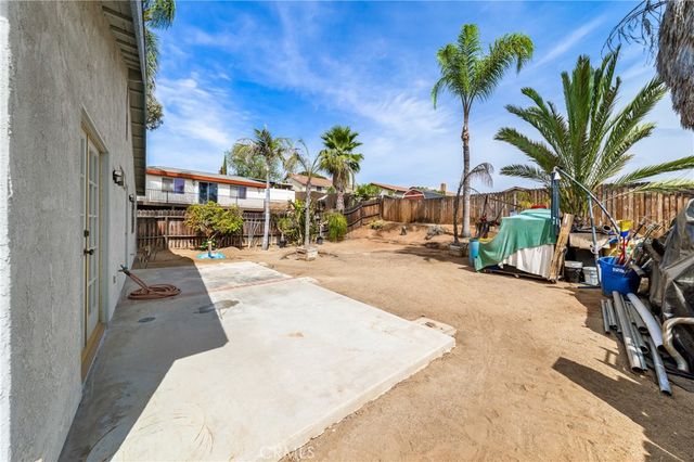 14464 Harvey, Riverside, CA 92503
