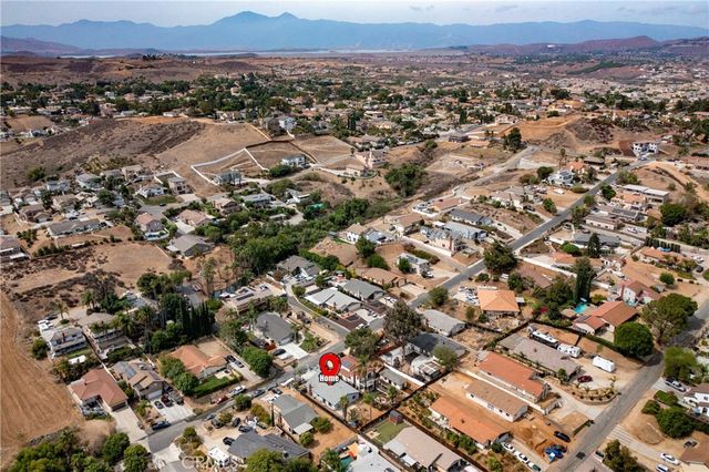 14464 Harvey, Riverside, CA 92503