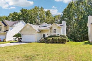 1117 W Shore Drive, Riverdale, GA 30296