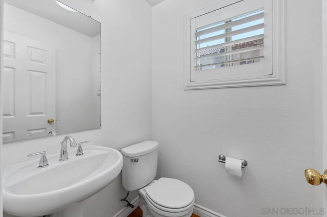 10242 Wateridge Cir 197, San Diego, CA 92121