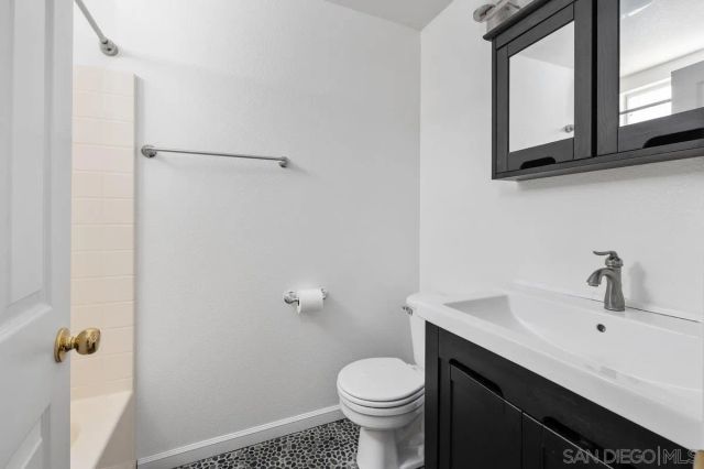 10242 Wateridge Cir 197, San Diego, CA 92121