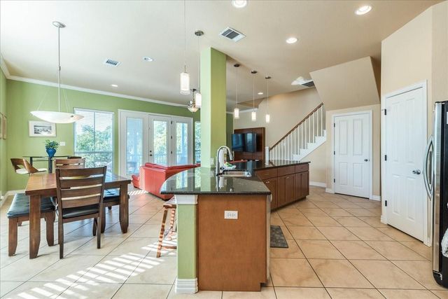 1943 Glencove DR, Kingsland, TX 78639