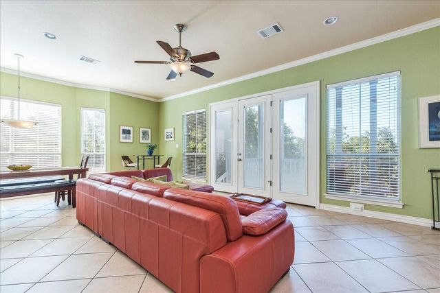 1943 Glencove DR, Kingsland, TX 78639