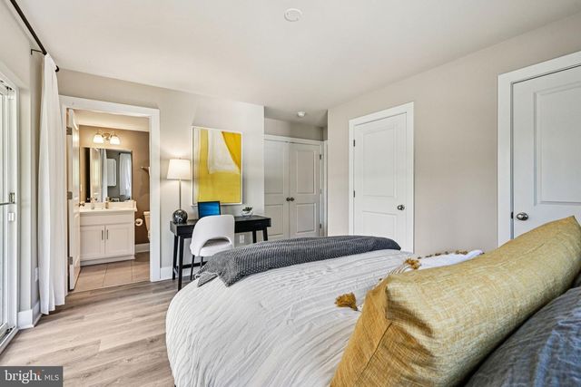 1821 HARVEST DR, Winchester, VA 22601