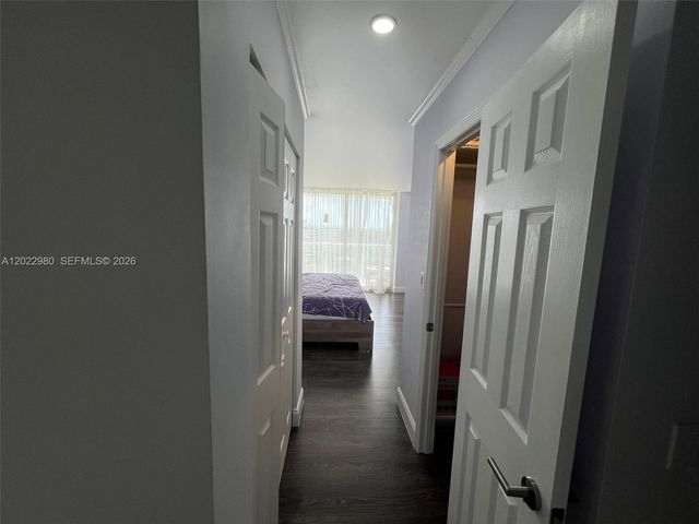 1301 NE Miami Gardens Drive 1013W, Miami, FL 33179