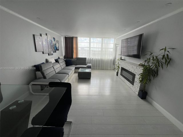 1301 NE Miami Gardens Drive 1013W, Miami, FL 33179