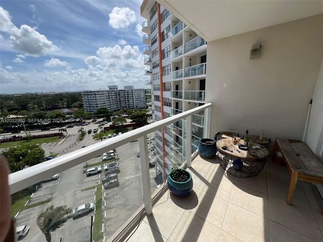 1301 NE Miami Gardens Drive 1013W, Miami, FL 33179