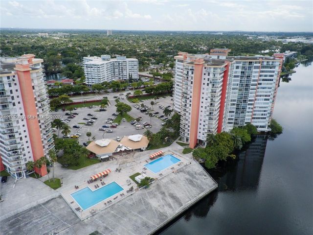 1301 NE Miami Gardens Drive 1013W, Miami, FL 33179