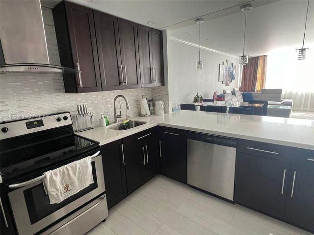 1301 NE Miami Gardens Drive 1013W, Miami, FL 33179
