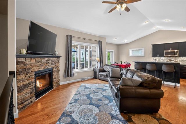 1007 Tara Lane, Waunakee, WI 53597
