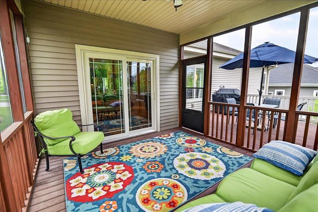 1007 Tara Lane, Waunakee, WI 53597