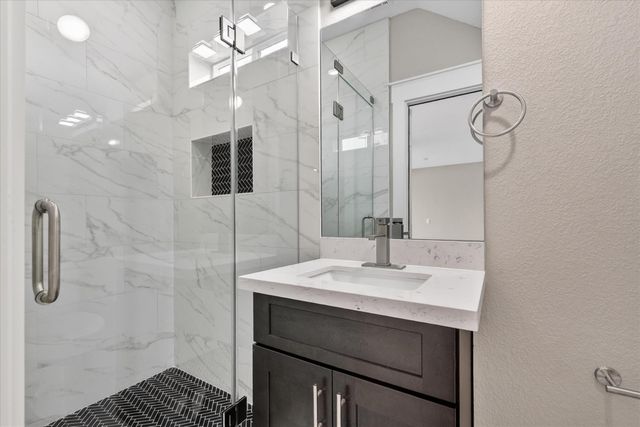 3434 Sunbeam Street A, Houston, TX 77051